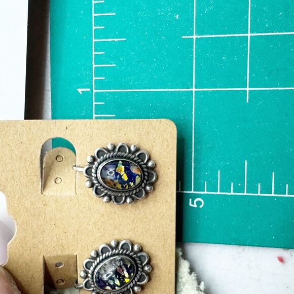 Vtg Sterling Silver Black Fire Opal Glass Cabochon Screw Back Earrings Victorian - Picture 9 of 10